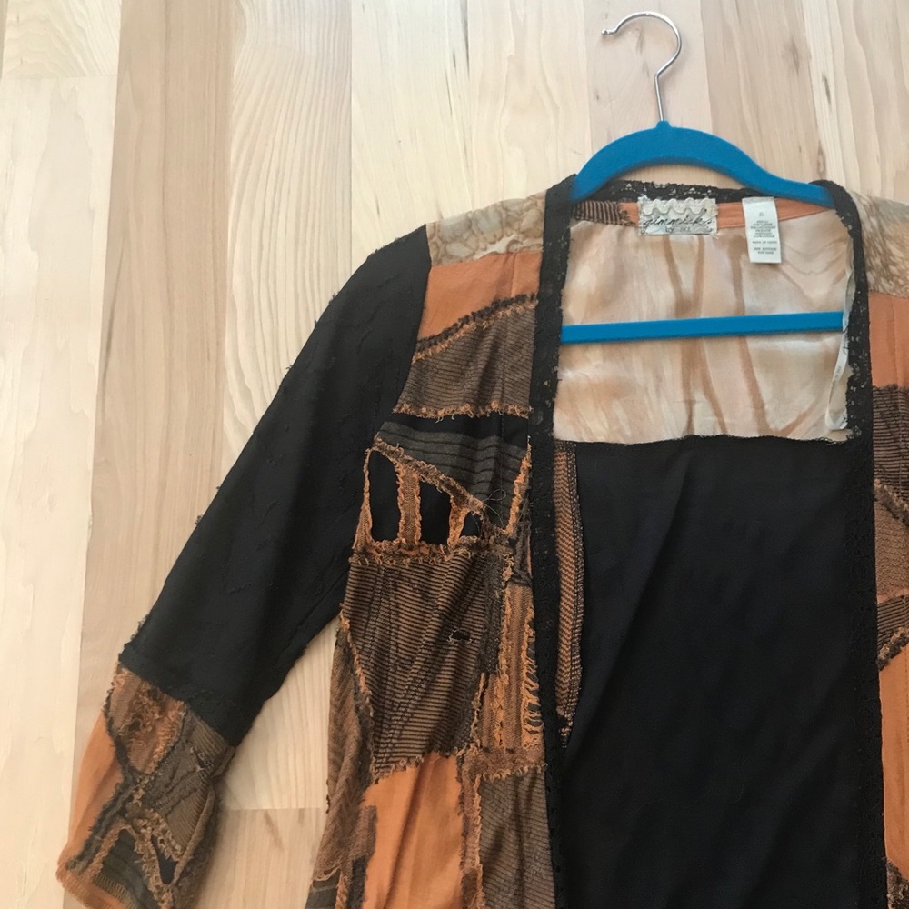 Gimmicks by BKE pieced lightweight kimono - Picture 8 of 8